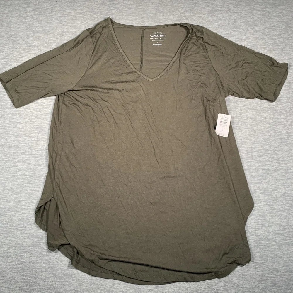 Torrid Shirt Womens‎ 3X Olive Green Super Soft V Neck Tunic Top Plus Size 22-24